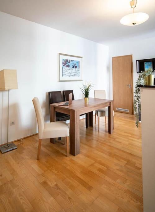 Free Parking! Soho Budapest 304, 4 Ppl, Ac, Fast Wifi, Smart Tv Exterior photo